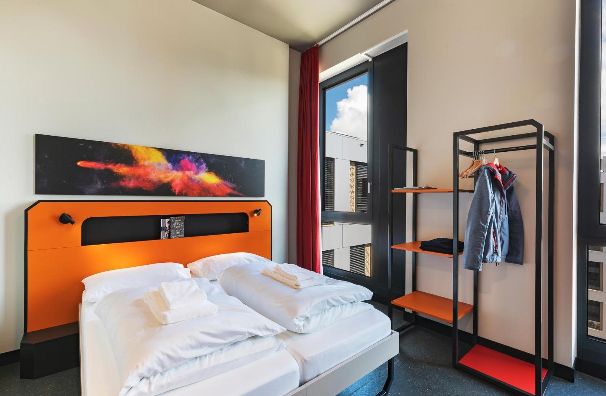 Meininger Hotel Geneve Centre Charmilles Bagian luar foto