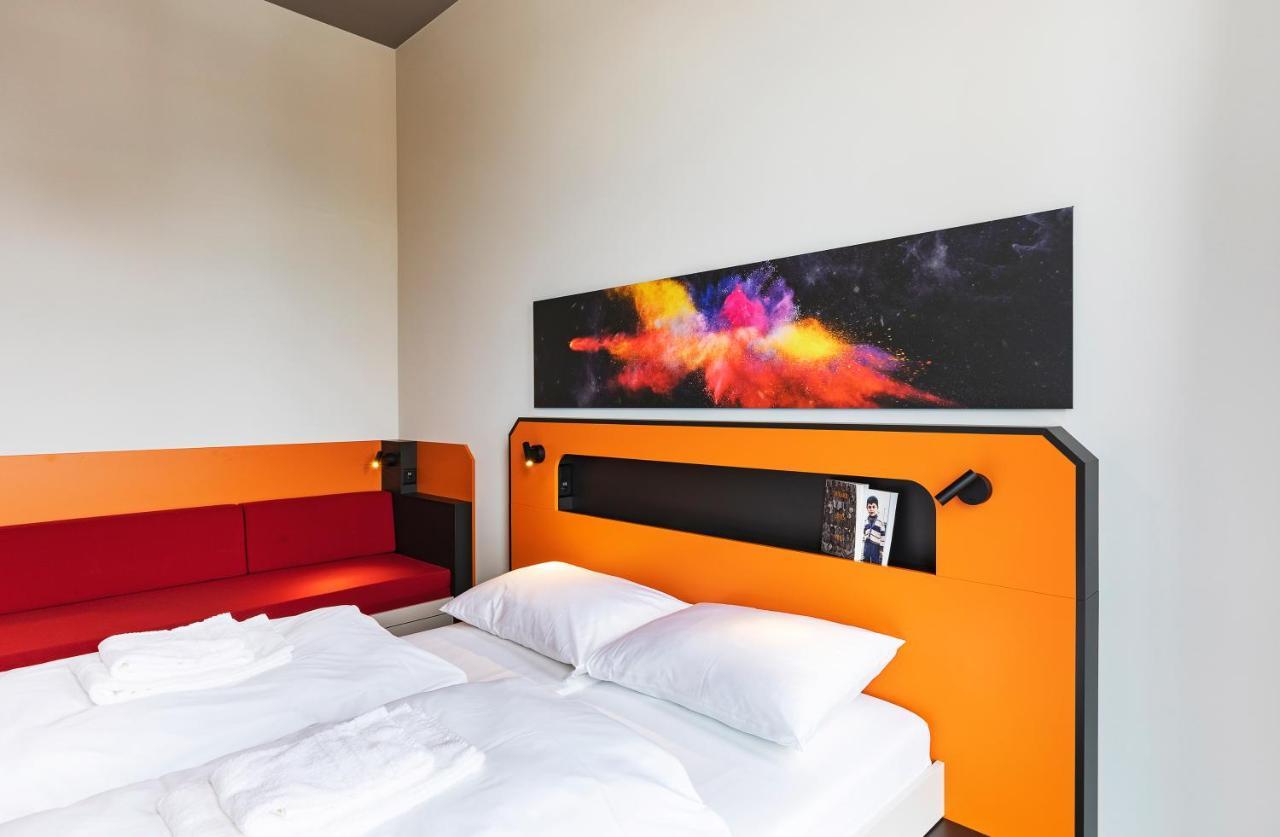 Meininger Hotel Geneve Centre Charmilles Bagian luar foto